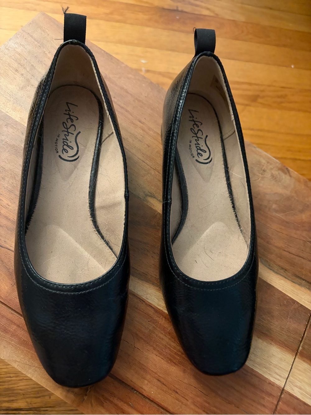 Life Stride Women’s Black Ballet Flats